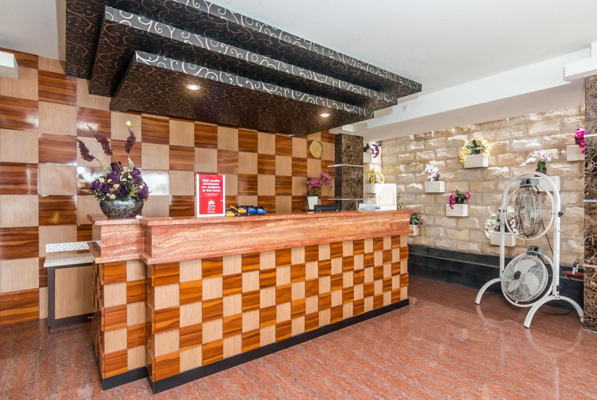 Zen Rooms Denpasar Marlboro Dış mekan fotoğraf