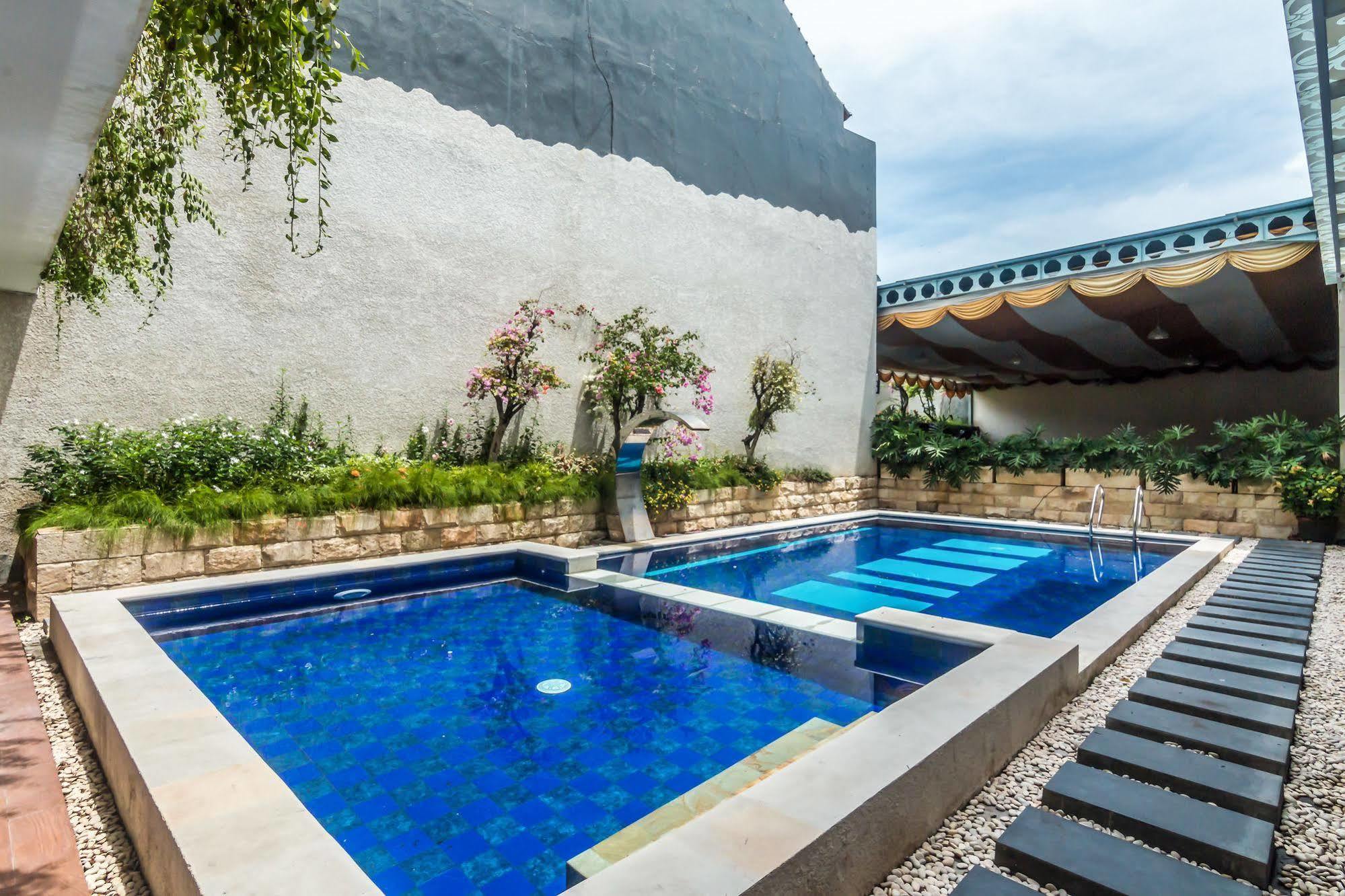 Zen Rooms Denpasar Marlboro Dış mekan fotoğraf