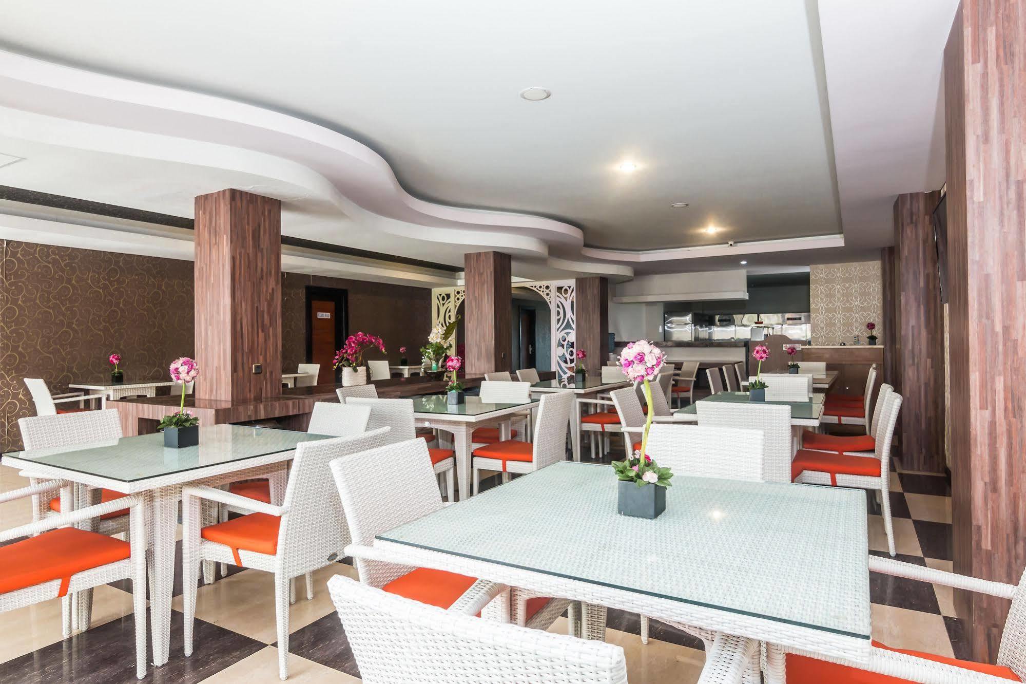 Zen Rooms Denpasar Marlboro Dış mekan fotoğraf